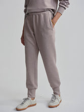 Load image into Gallery viewer, Slim Cuff Pant 27.5 in Taupe Marl
