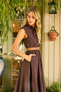 SOLID SLEEVELESS BELTED MIDI DESS