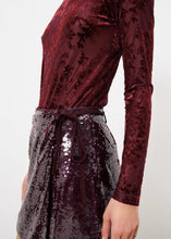 Load image into Gallery viewer, Bordeaux Sequin Skirt
