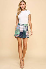 Load image into Gallery viewer, Abstract Print Side Zipper Skort
