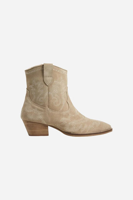 Eagle Rock Suede Boot in Beige - Kirk and VessSeychelles