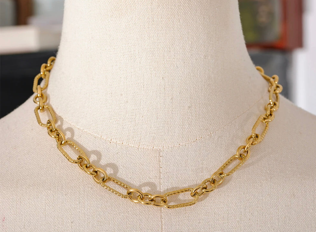 Waterproof Classic Gold Chain Necklace