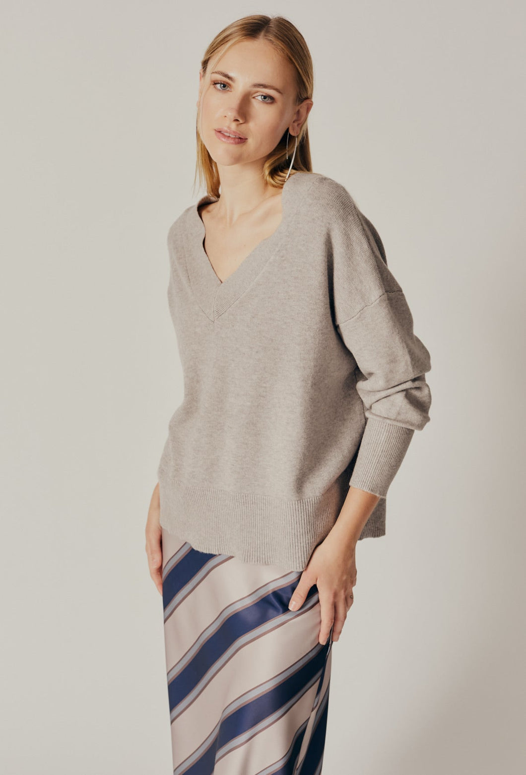 Open Back Sweater in Grey Melange - Kirk and VessDeluc