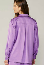 Load image into Gallery viewer, Lilac Pocket Front Satin Blouse
