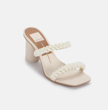 Load image into Gallery viewer, DOLCE VITA Noel Pearl Sandals
